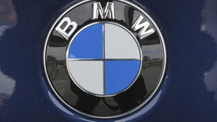BMW hat im ersten Quartal rund 595 000 Autos verkauft. Das sind 1,1 Prozent mehr als vor einem Jahr. Wachstumstreiber waren vollelektrische Fahrzeuge sowie hochmotorisierte und Luxusautos. (Archivbild)