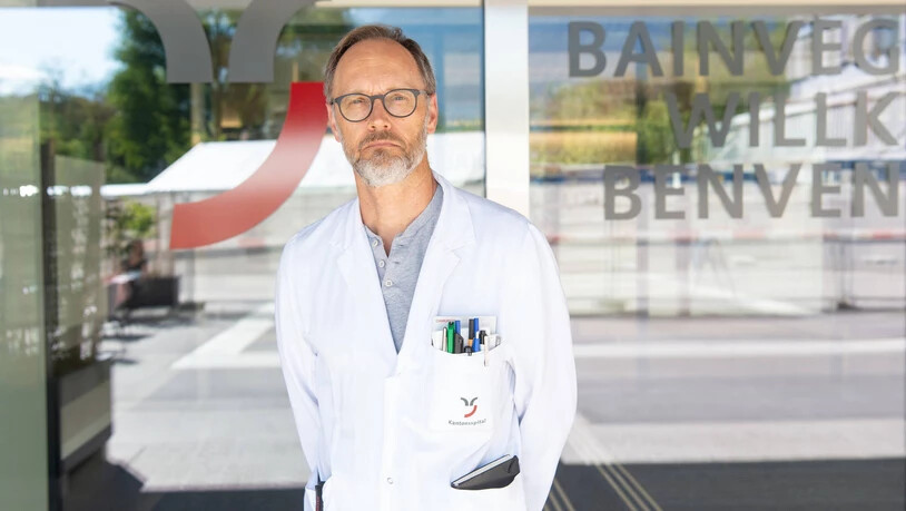 «30 Prozent der Betten sind mit Covid-Patienten belegt»: Adrian Wäckerlin, Chefarzt der Intensivmedizin am Kantonsspital Graubünden, ist beunruhigt.