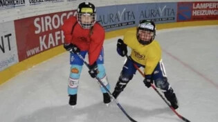 Polysportiv: Tennisstar Belinda Bencic und ihr Bruder trainieren Eishockey in Rapperswil-Jona.