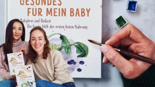 Stolz: Nadja Mathis (links) und Ina Steden haben das Buch «Gesundes für mein Baby» gemeinsam erschaffen.