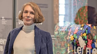 Fantastisch: Die Sonderausstellung unter dem Titel «Fantastische Jahre – Haute Couture Stoffe aus Mitlödi» ist die bisher erfolgreichste unter der Führung der Direktorin des Museums des Landes Glarus, Bettina Giersberg.